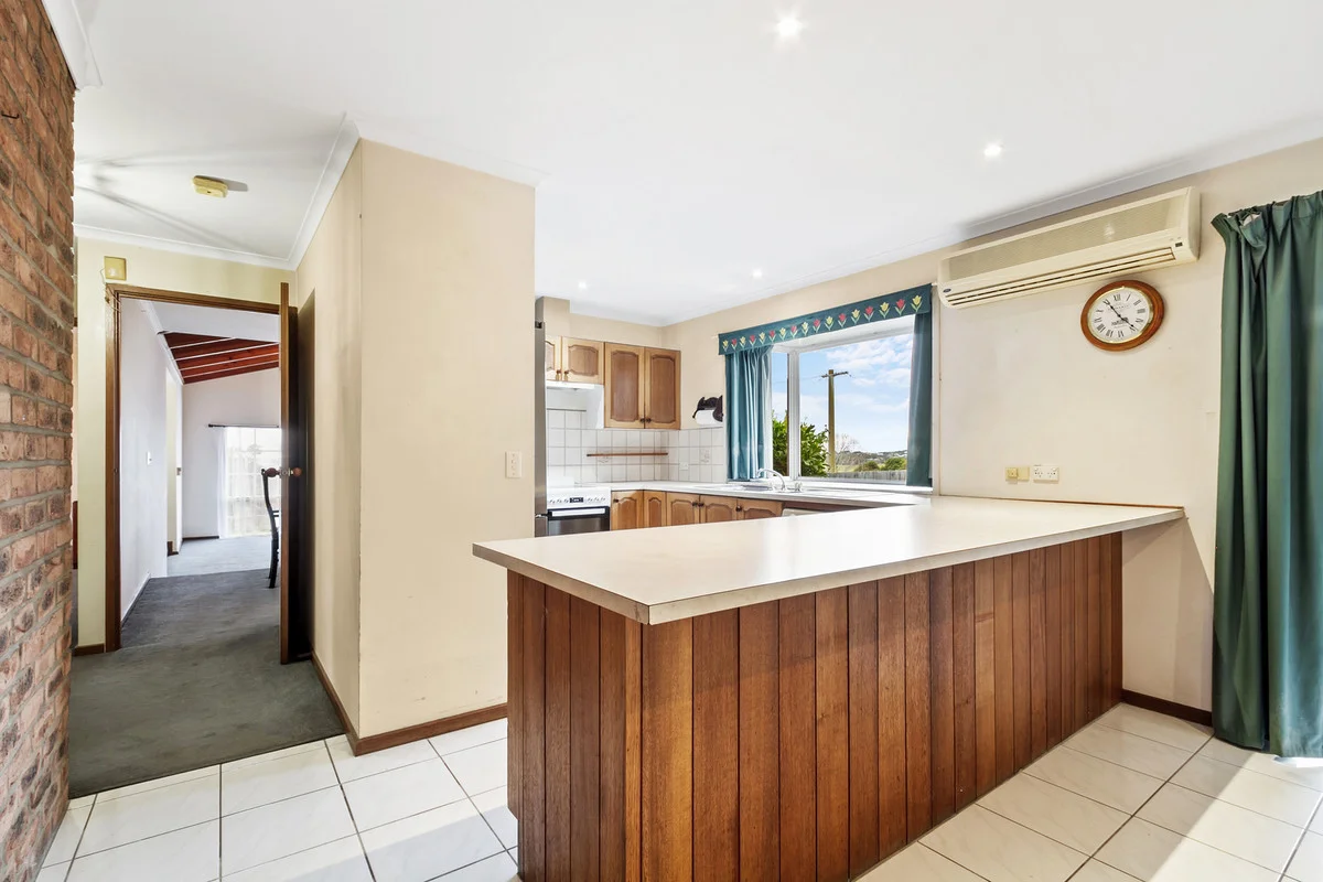Additional image 17 of 12 Bronsdon Street, Lakes Entrance VIC 3909