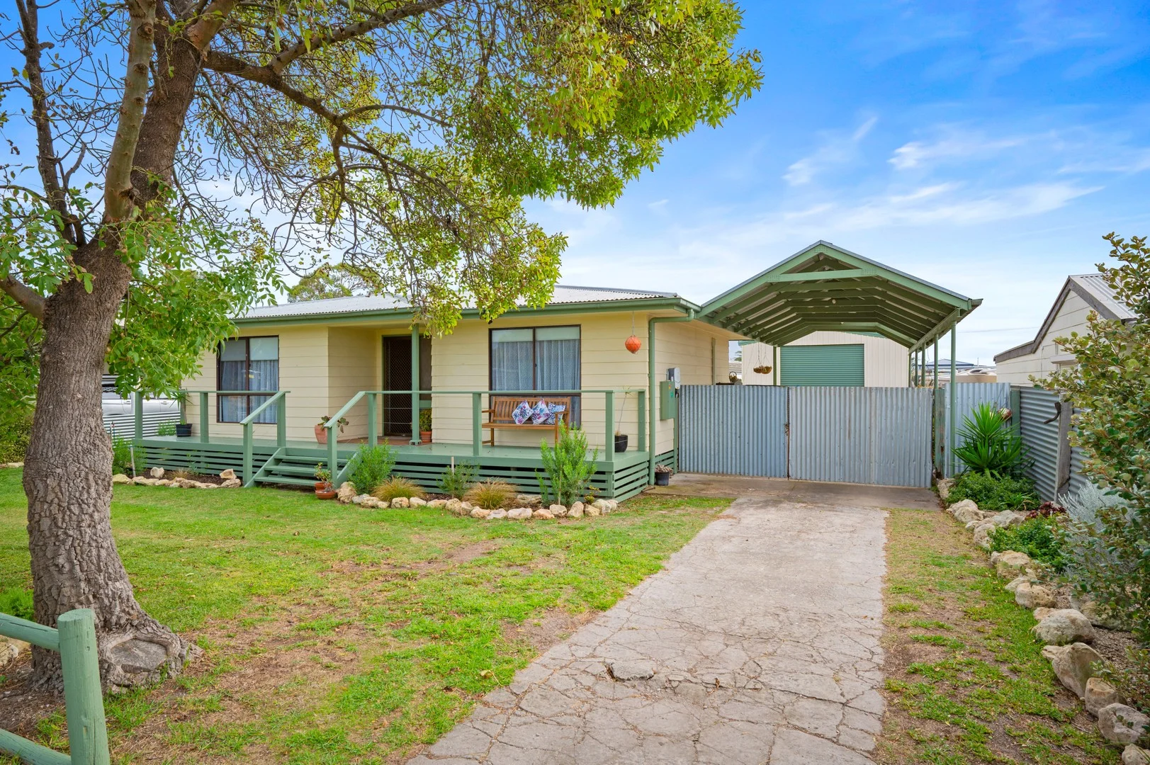 17 Pinks Beach Road, Kingston Se SA 5275