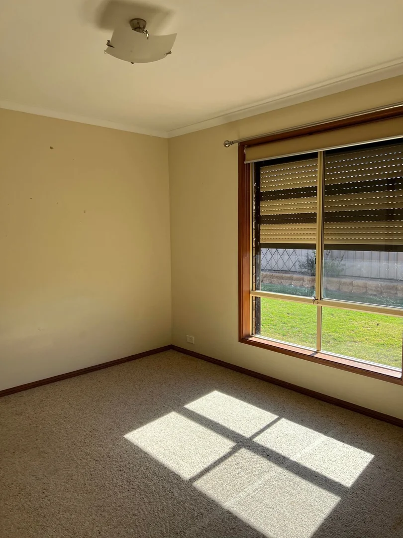 Additional image 22 of 15 Maireana Circuit, Roxby Downs SA 5725