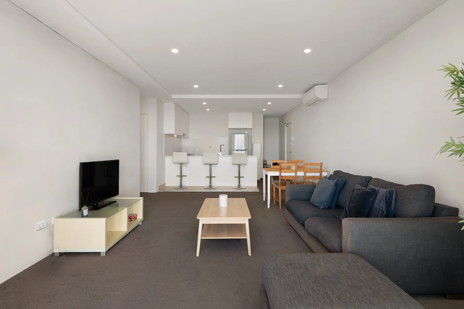 Additional image 4 of 303/2-6 Carlton Parade, Carlton NSW 2218