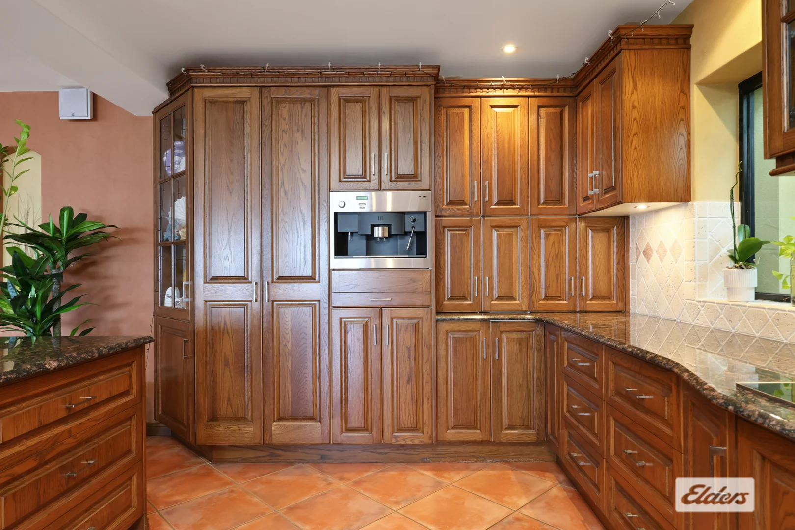 Additional image 98 of 9 Rosslyn Close, Lammermoor QLD 4703