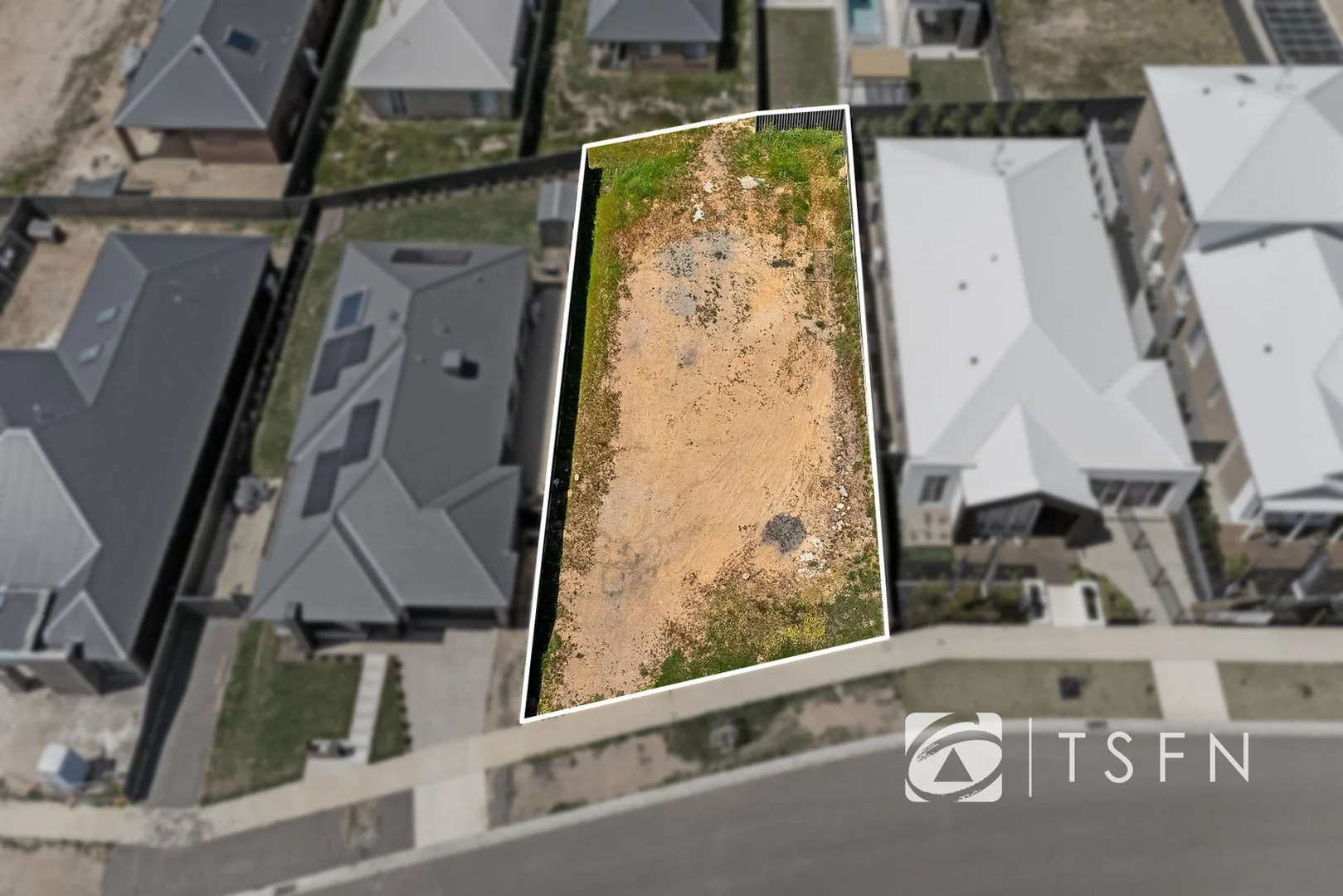 Additional image 3 of 10 NEON CRESCENT, Strathfieldsaye VIC 3551