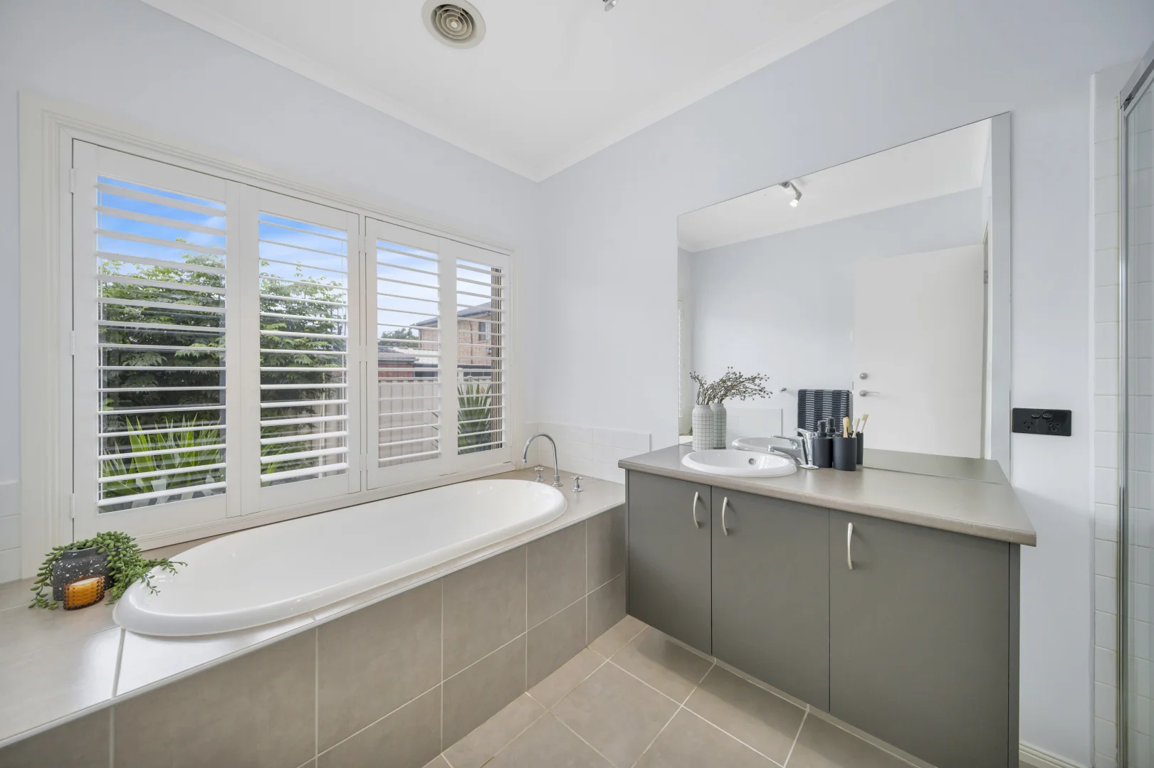 Additional image 12 of 18 Carisbrook Court, Taylors Hill VIC 3037