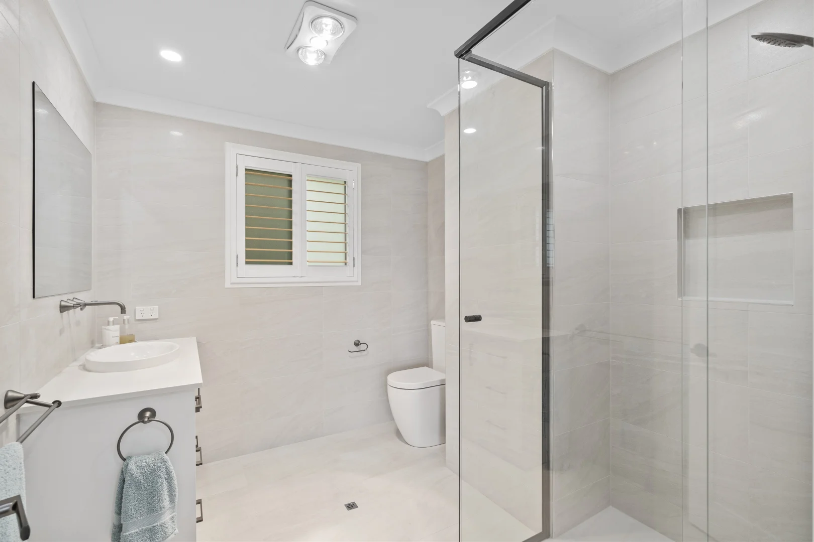 Additional image 18 of 44 Cumming Parade, Point Lookout QLD 4183