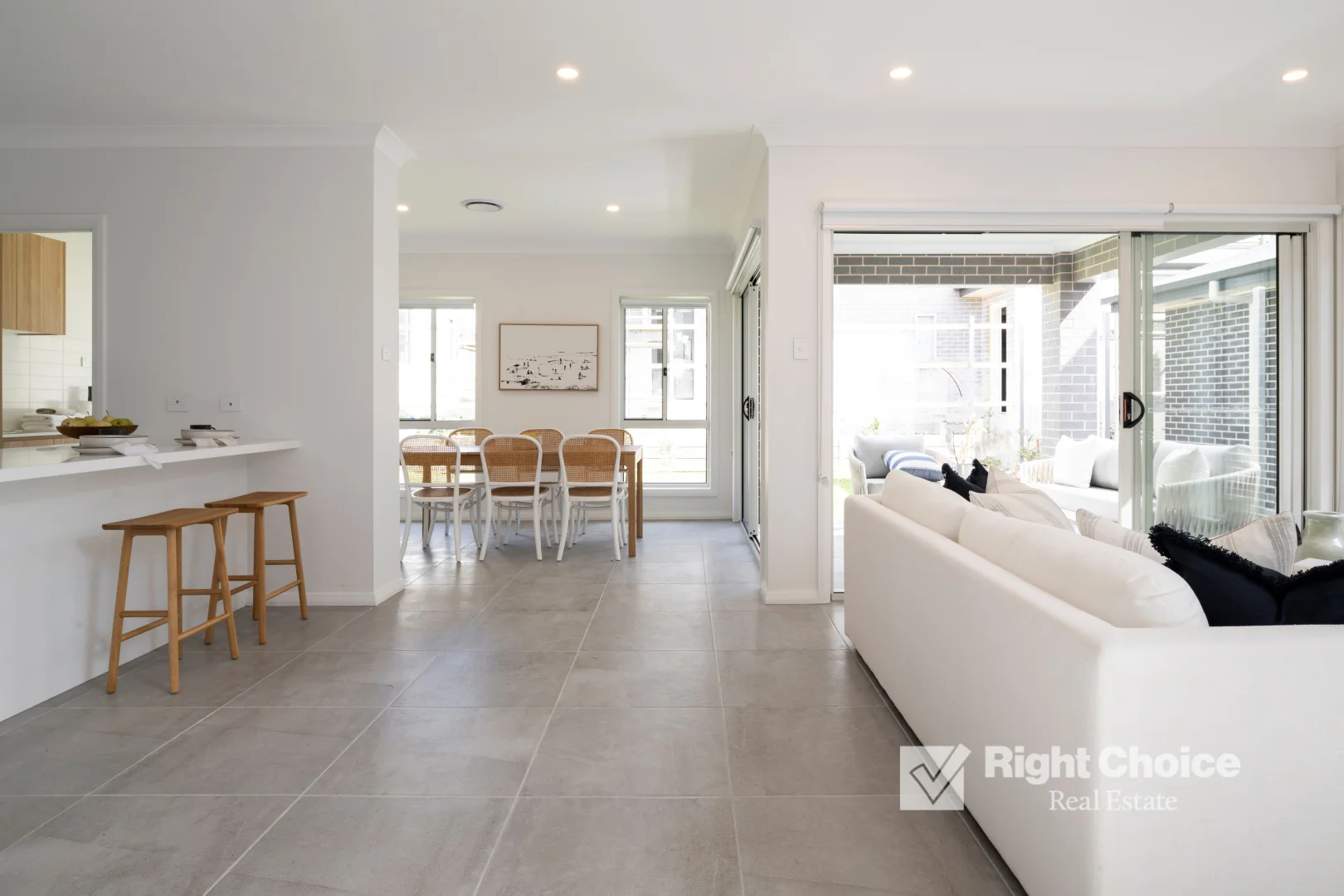 Additional image 15 of 233 Ashburton Drive, Albion Park NSW 2527