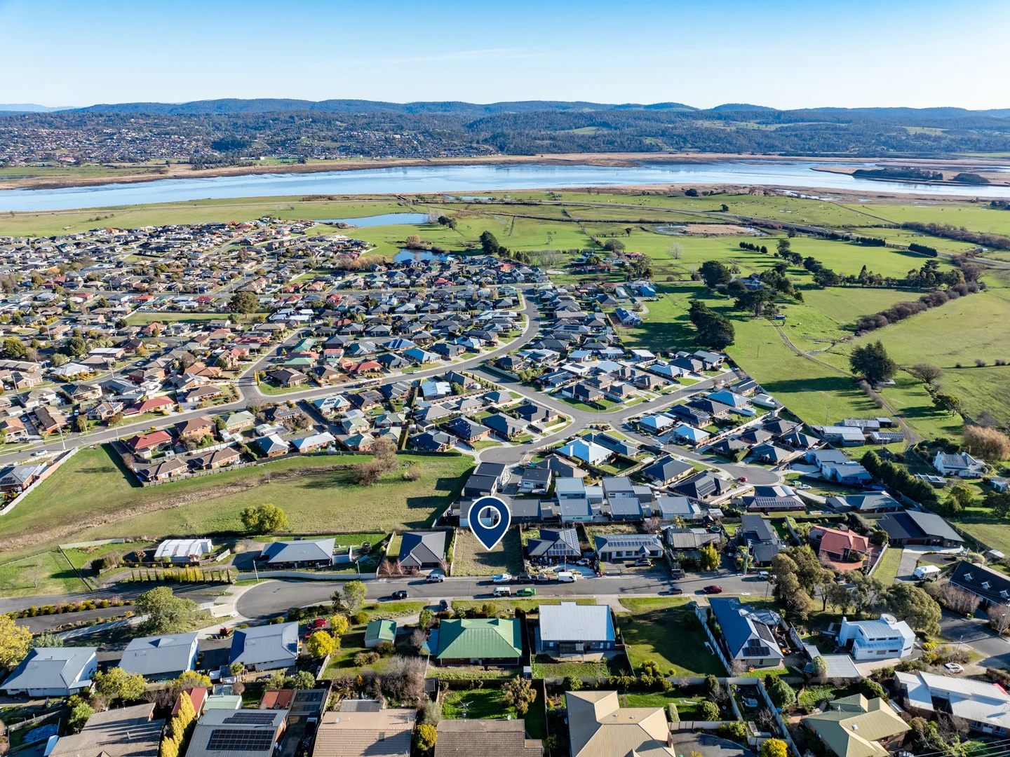 Additional image 16 of 37 Roberts Crescent, Newnham TAS 7248