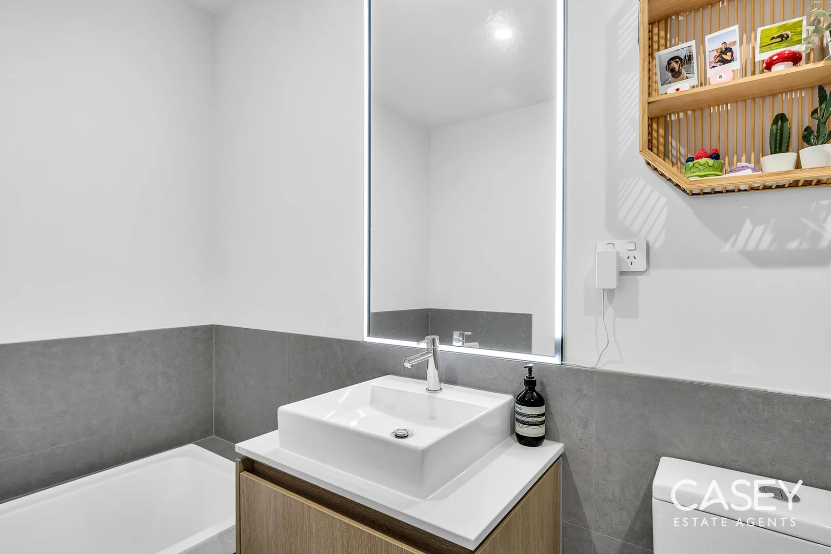 Additional image 13 of 4 Ottawa Walk, Cranbourne West VIC 3977