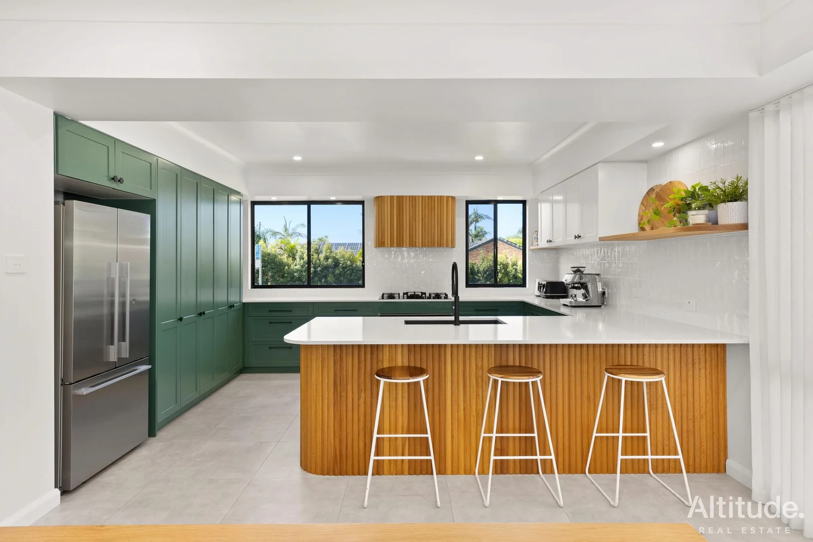 Additional image 2 of 43 Hutchinson Street, Redhead NSW 2290