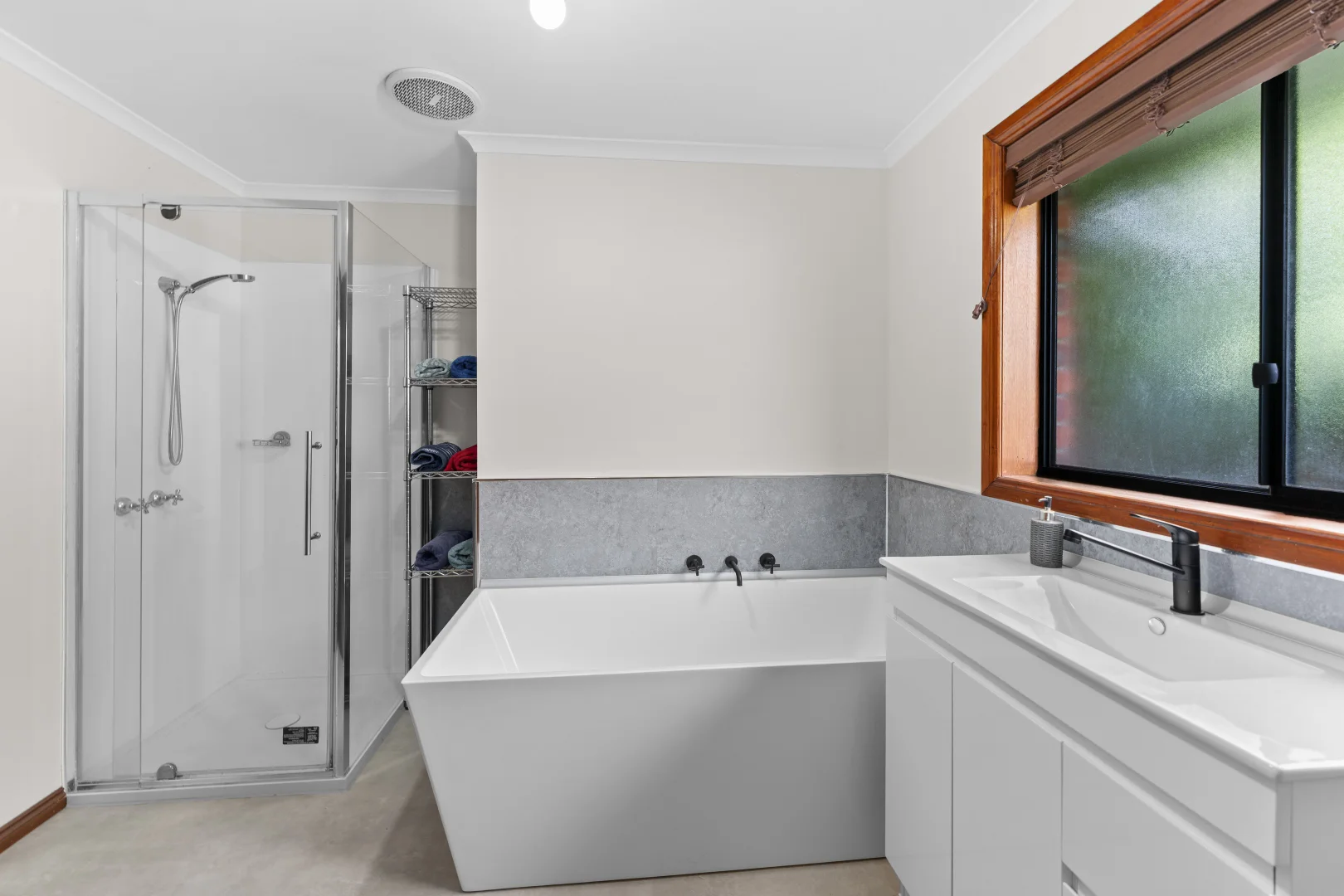 Additional image 8 of 1 Derwent Avenue, Margate TAS 7054