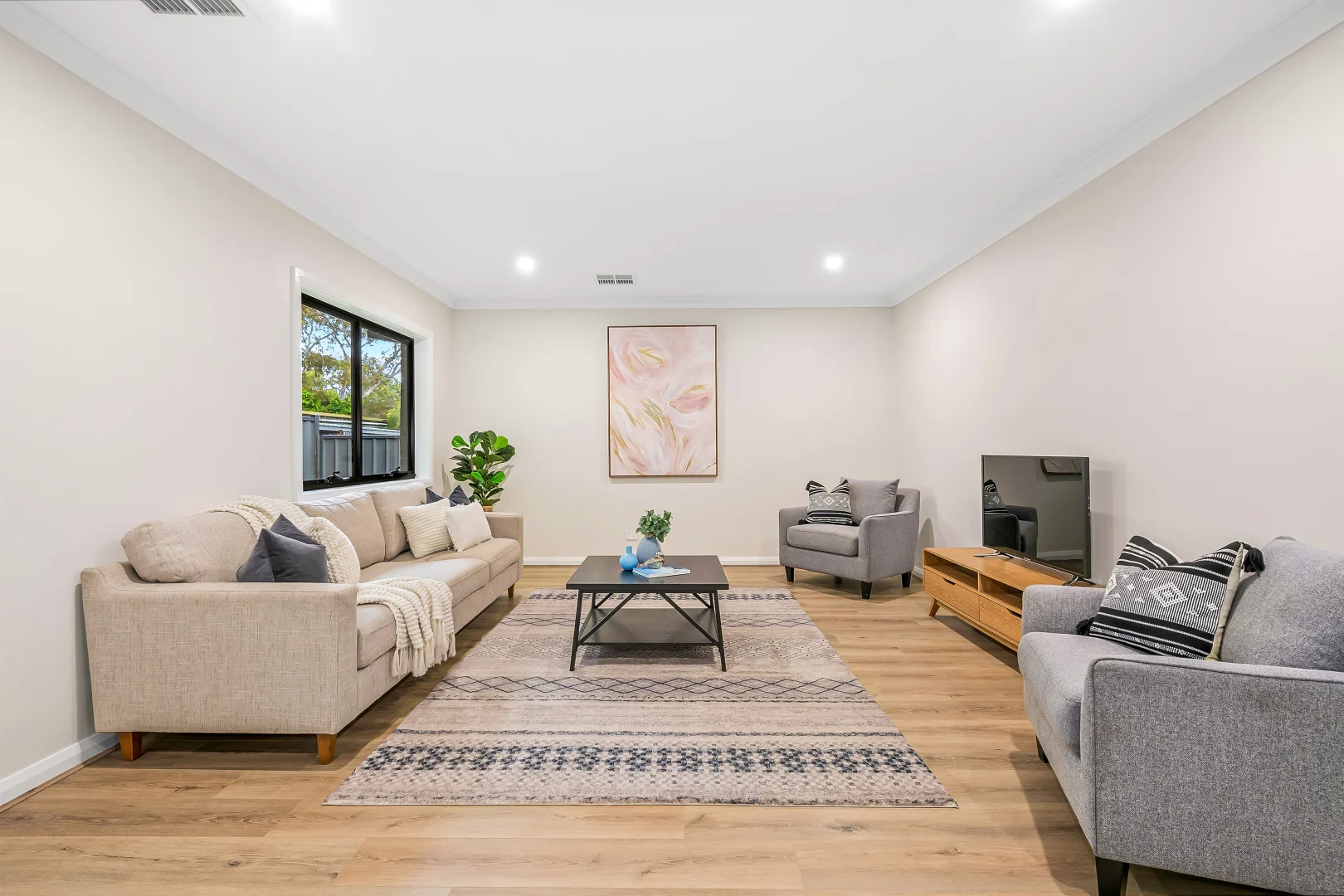 Additional image 2 of 3/120 Sutherland Street, Kilmore VIC 3764