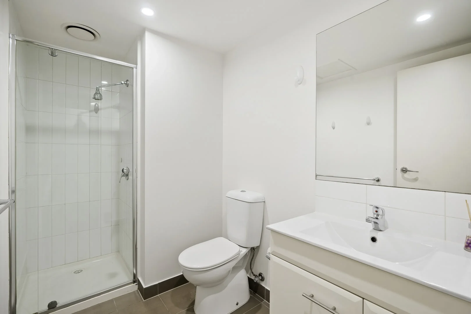 Additional image 5 of 2/224-226 Burwood Highway, Burwood VIC 3125