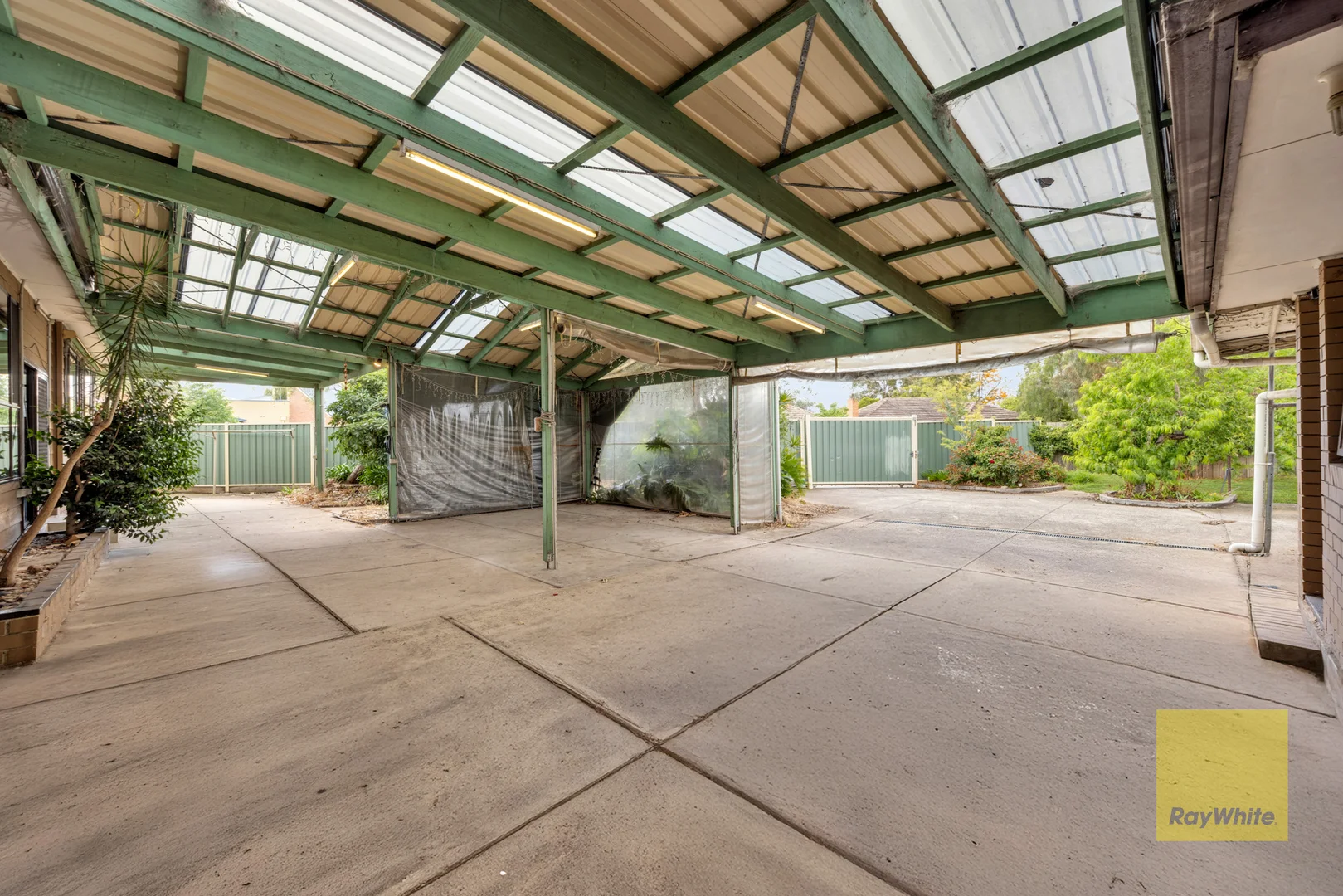 Additional image 23 of 40 Kings Road, St Albans VIC 3021