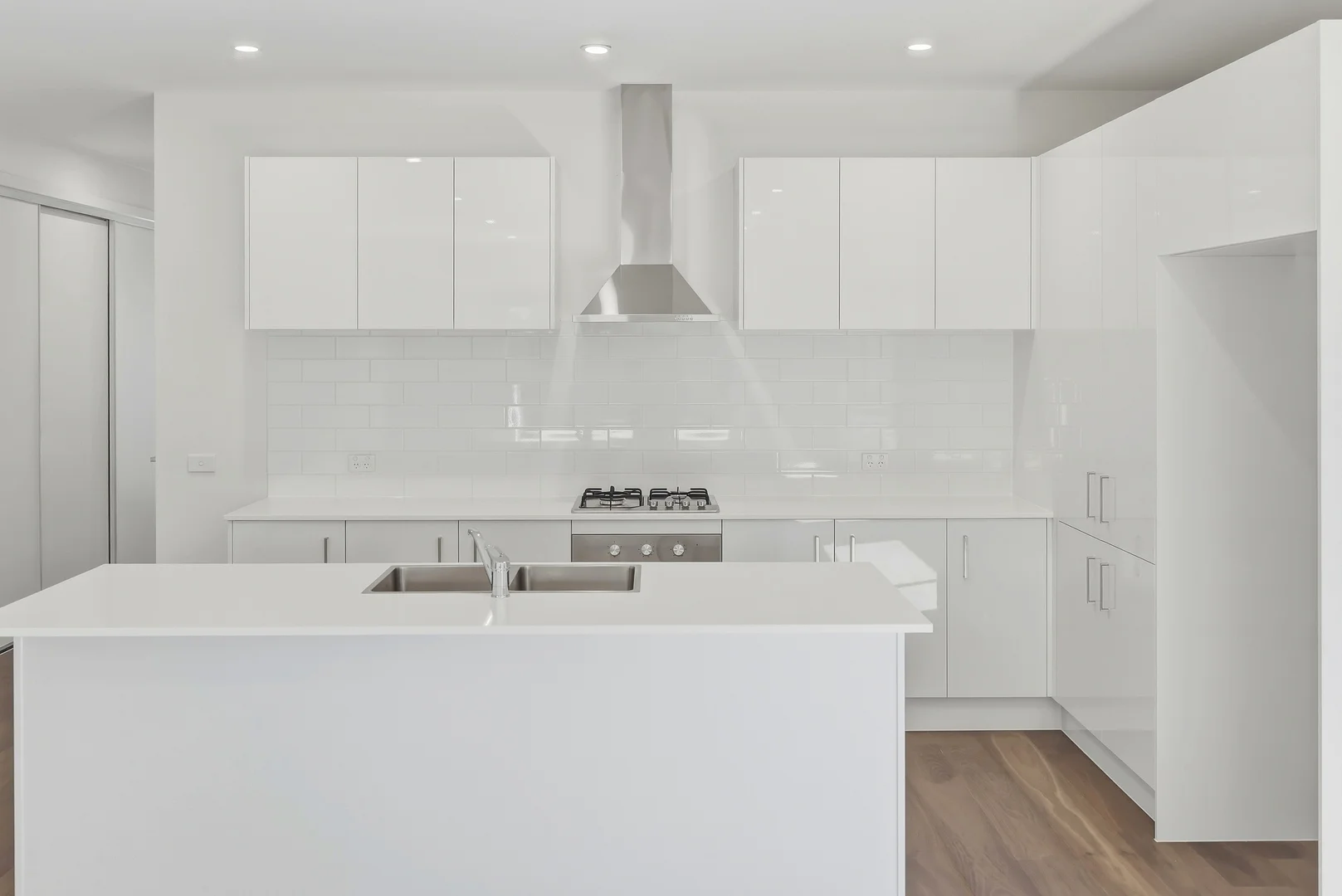 Additional image 5 of 2/10 Garden Place, Romsey VIC 3434