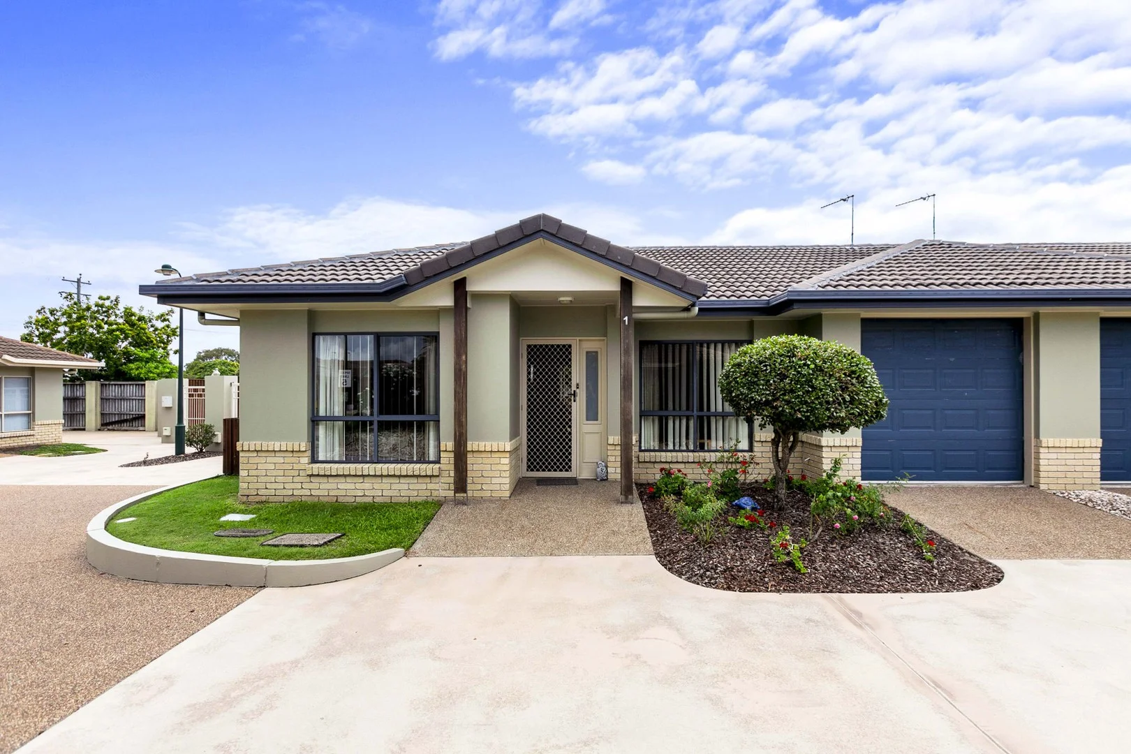 1/142-146 Elizabeth Street, Urangan QLD 4655