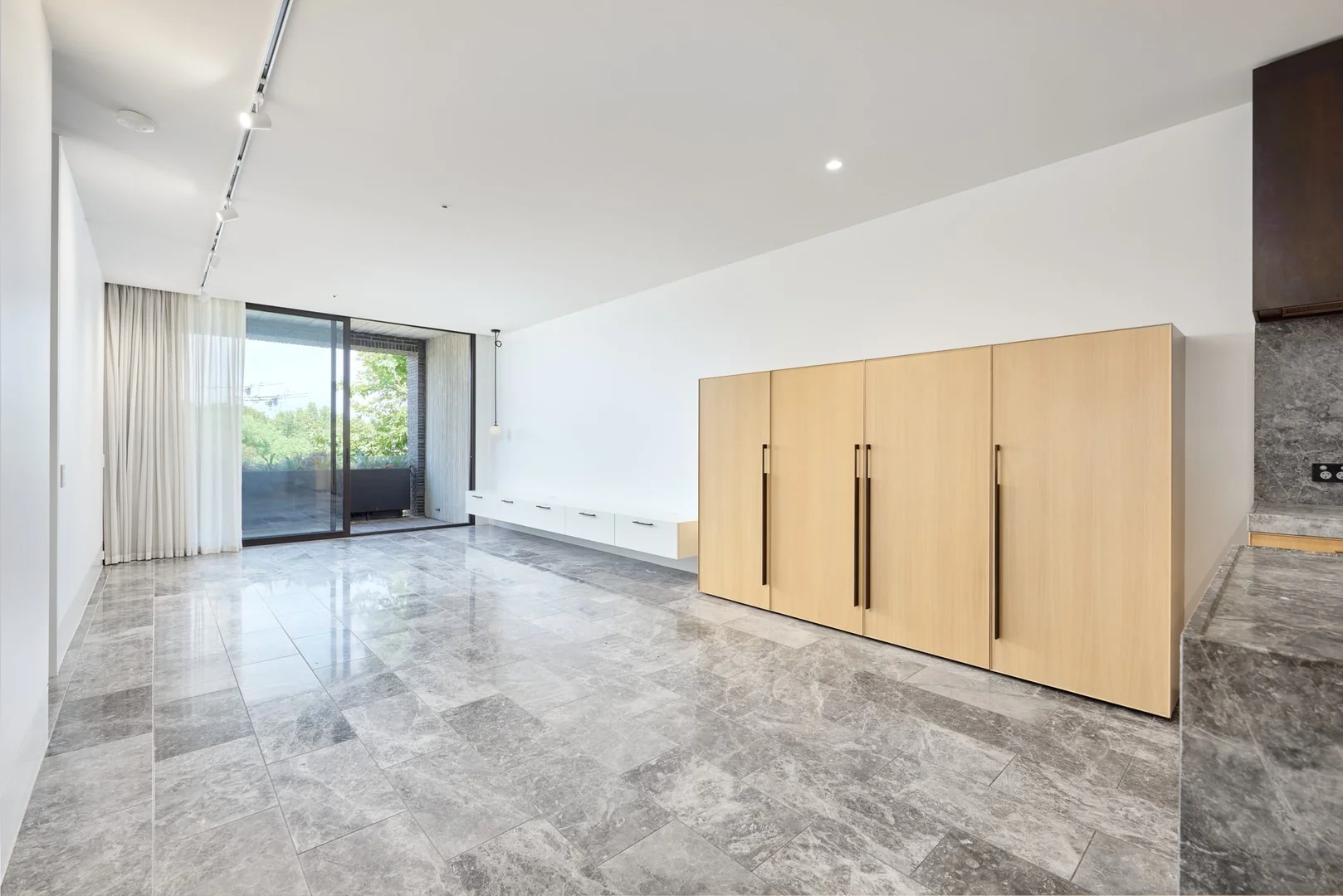 205/2 Pine Avenue, Elwood VIC 3184