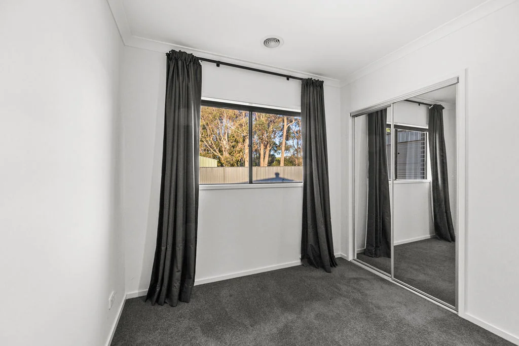 Additional image 15 of 10 Henlix Court, Mount Clear VIC 3350