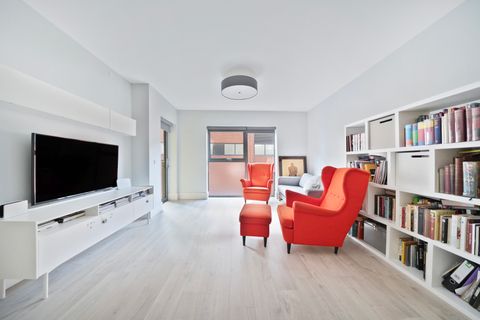 Noel Park Road, London N22