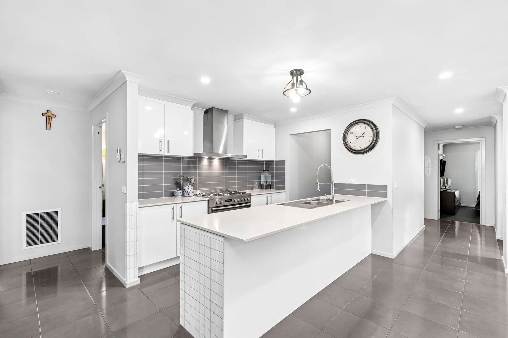 Additional image 3 of 47 Imperial Way, Bannockburn VIC 3331
