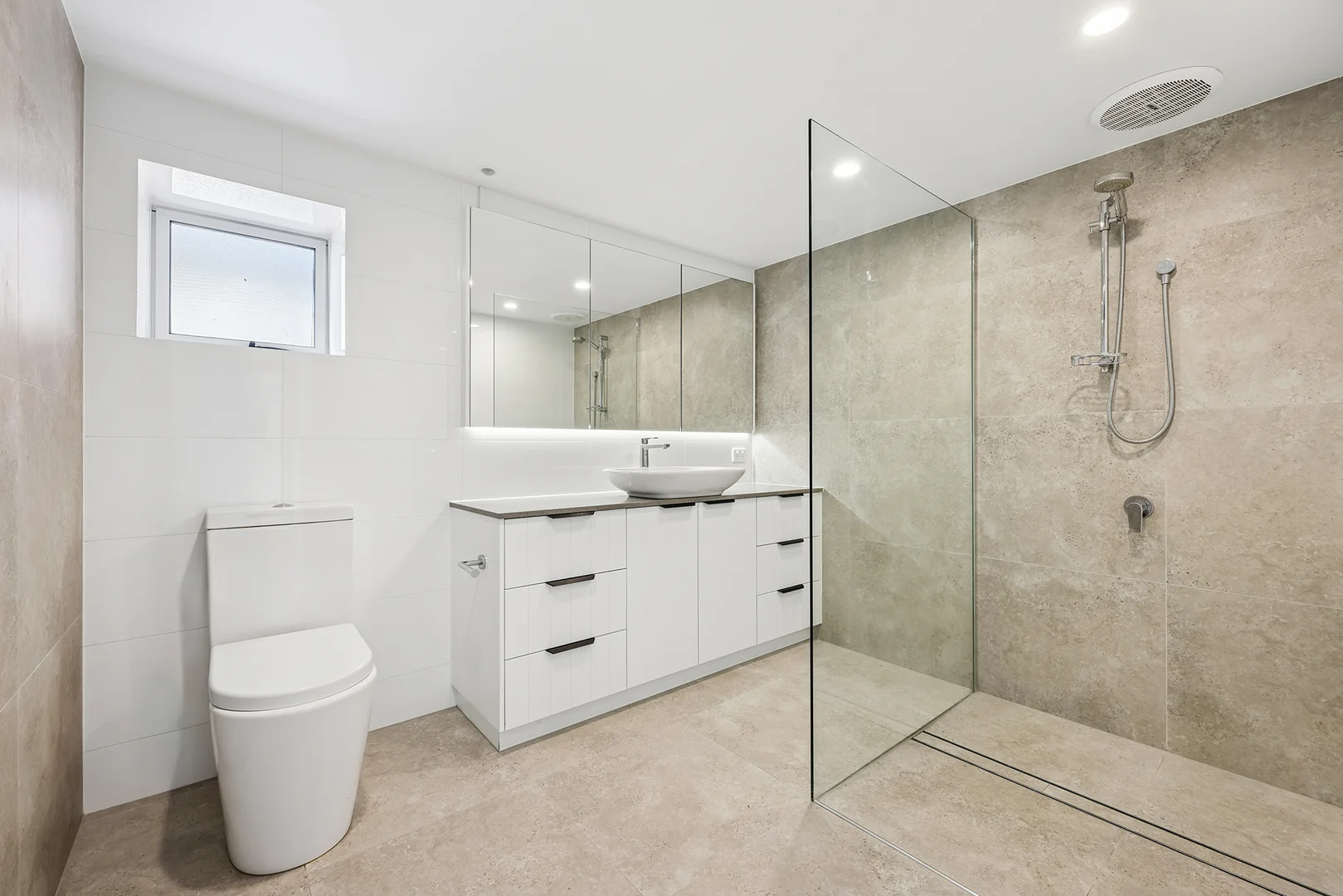 Additional image 10 of 391 Bayview Street, Hollywell QLD 4216