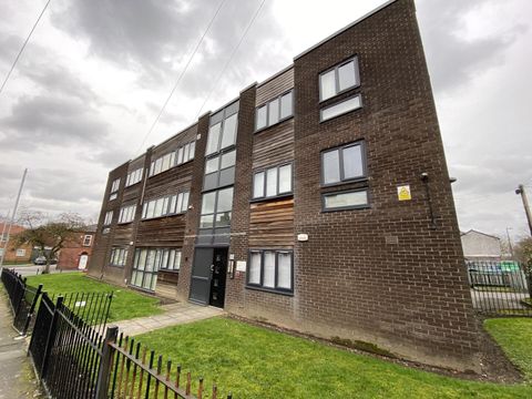Ashley Court, Dumbell Street, Pendlebury M27, Studio for sale