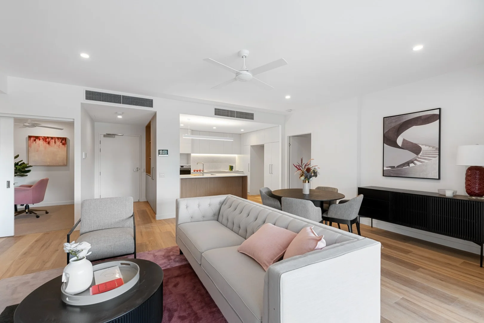 325/135 Meiers Road, Indooroopilly QLD 4068