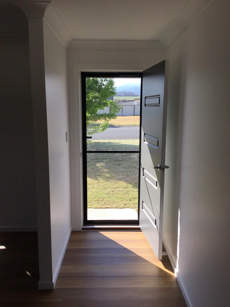 Additional image 11 of 5 Parkes Drive, Tenterfield NSW 2372