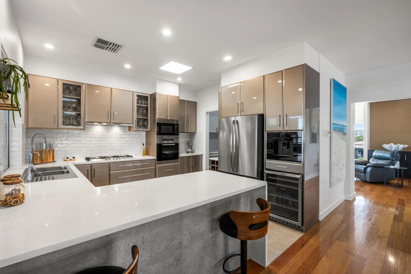 15 Ozone Avenue, Port Willunga SA 5173