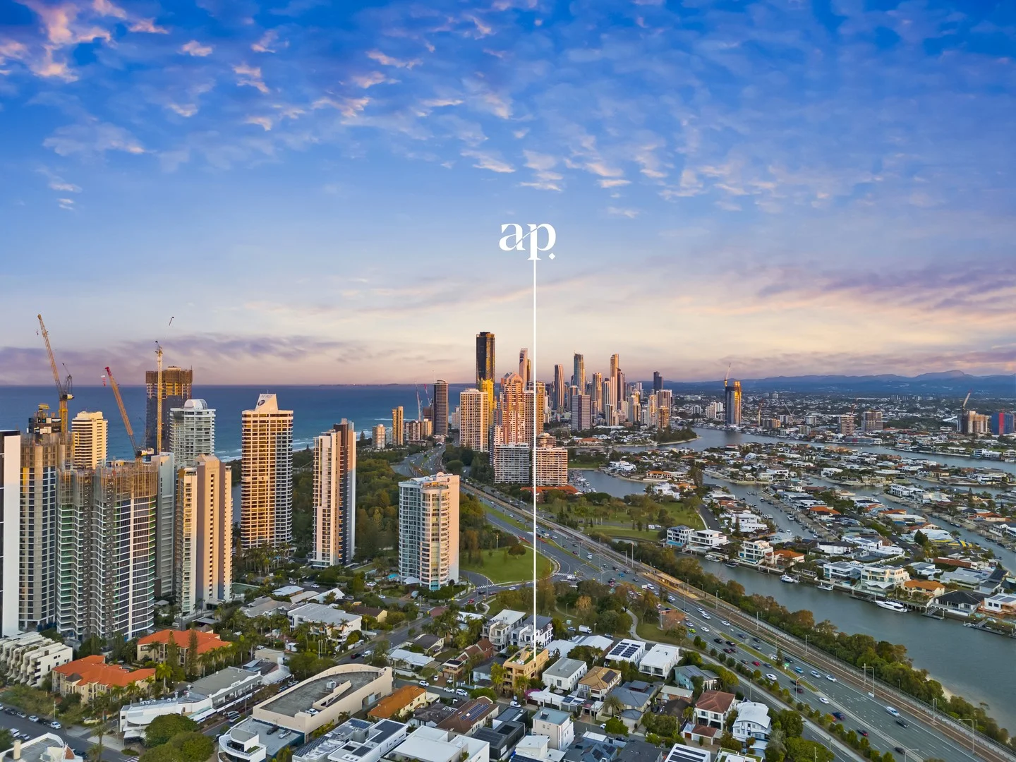 2/42 Cronin Avenue, Main Beach QLD 4217