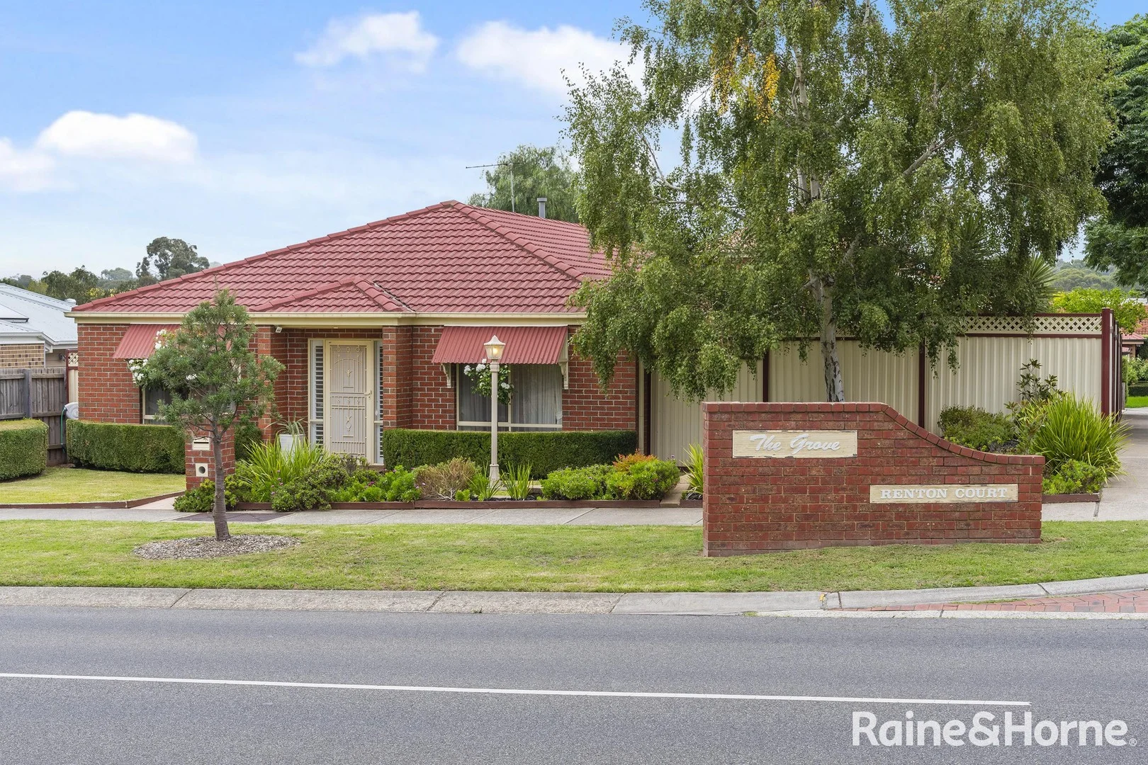 27 Stewarts Lane, Sunbury VIC 3429