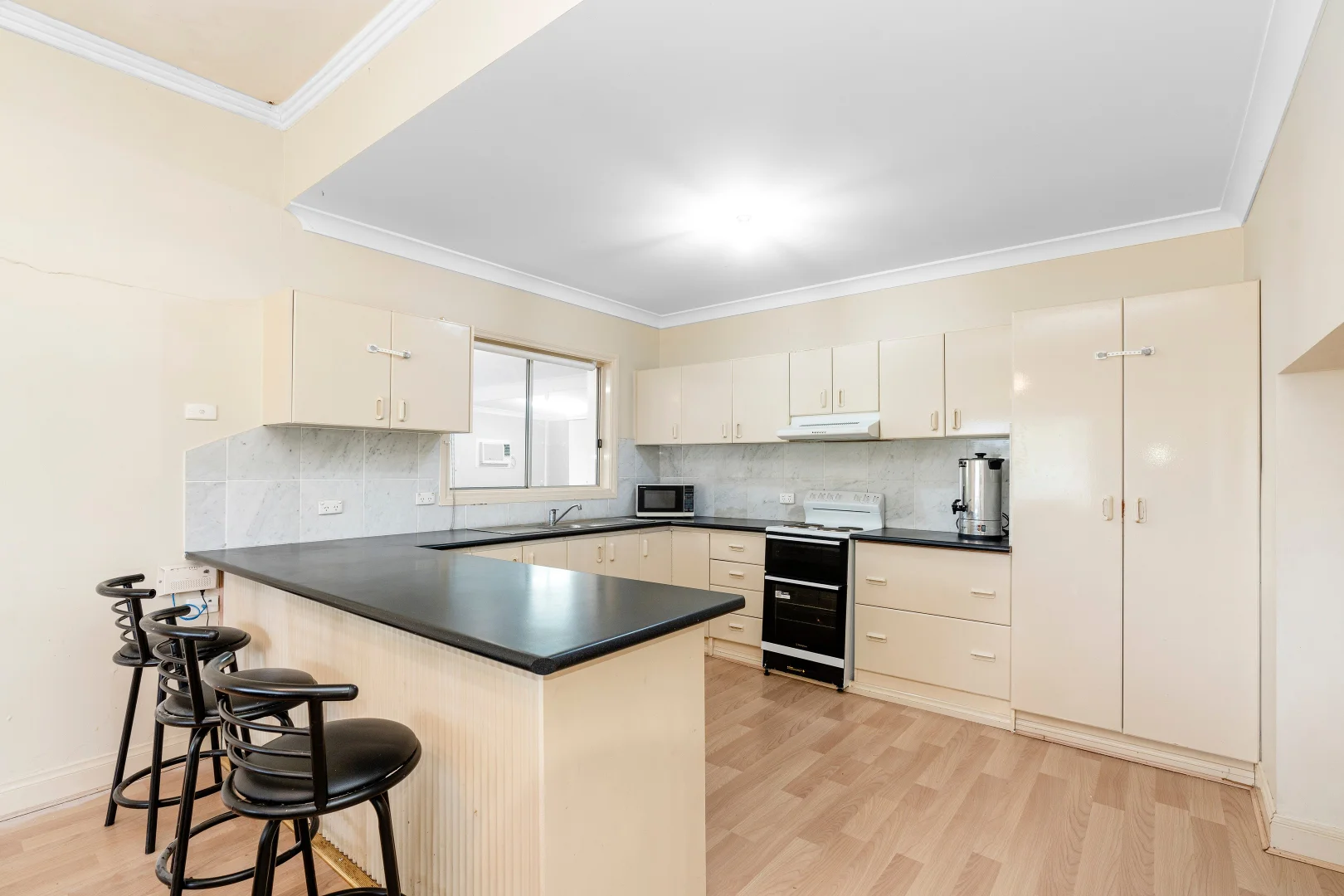 Additional image 6 of 32-34 Drummond Street, Lockhart NSW 2656