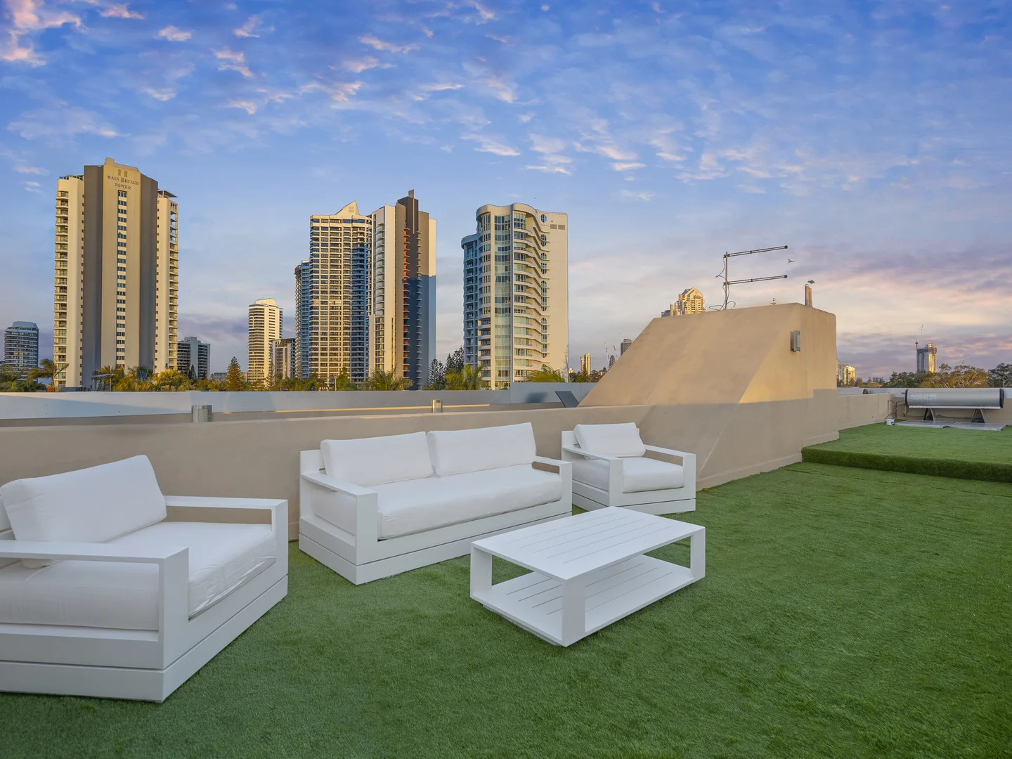 Additional image 25 of 2/42 Cronin Avenue, Main Beach QLD 4217