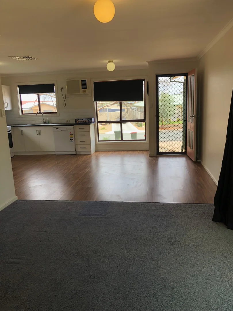 Additional image 3 of 42B Tiliqua Crescent, Roxby Downs SA 5725