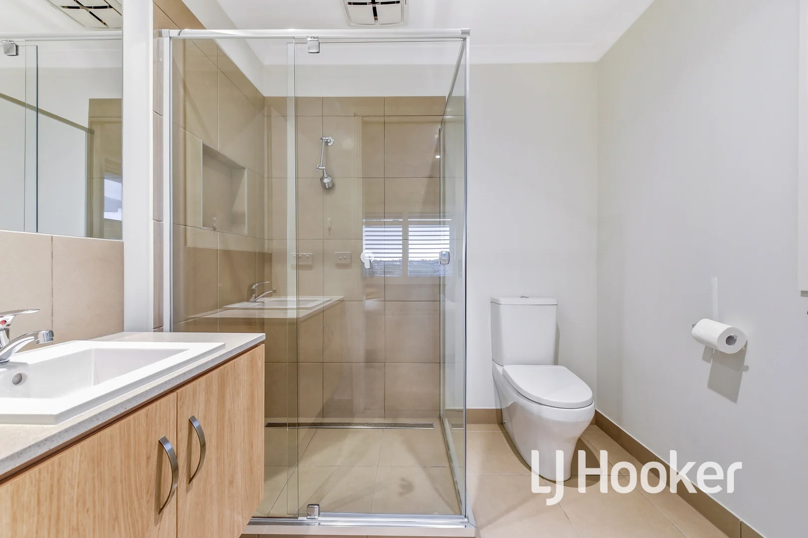 Additional image 19 of 32 Roger Close, Berwick VIC 3806