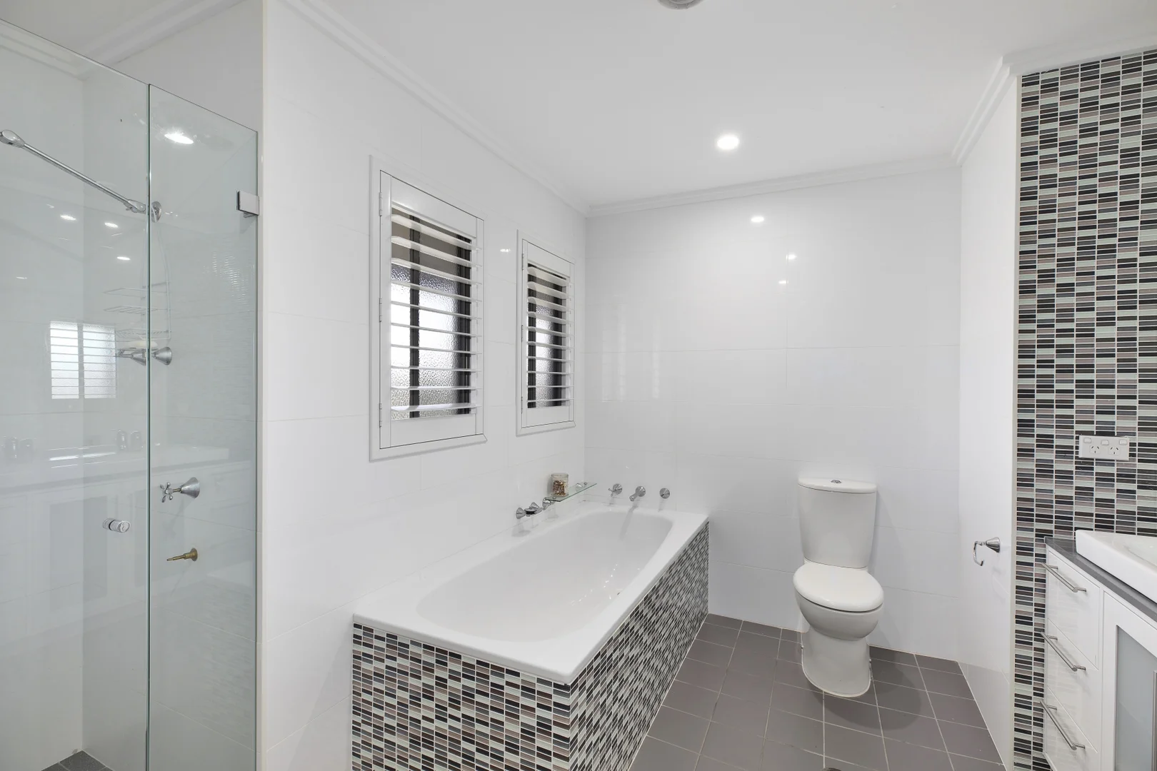 Additional image 9 of 2 Melbourne Avenue, Umina Beach NSW 2257