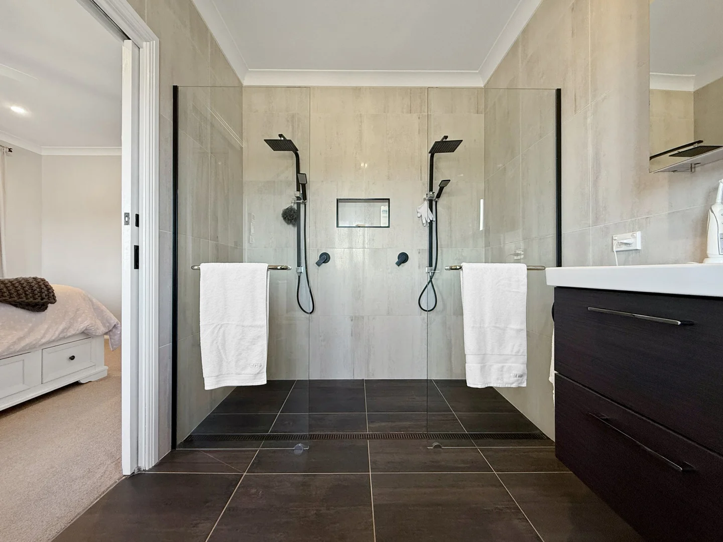 Additional image 19 of 120 Commons Road, Young NSW 2594