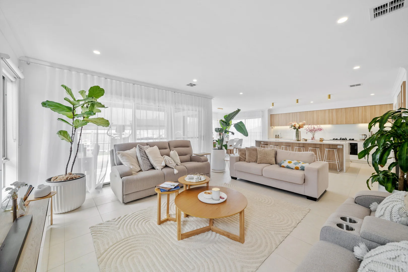 Additional image 5 of 2 Milsom Avenue, Fraser Rise VIC 3336