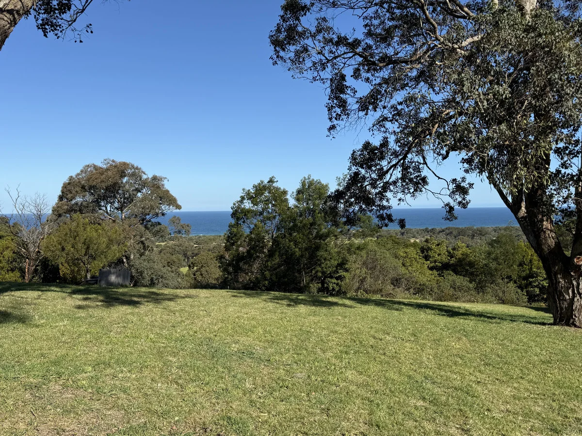 Additional image 13 of 10 Ocean View Parade, Lakes Entrance VIC 3909