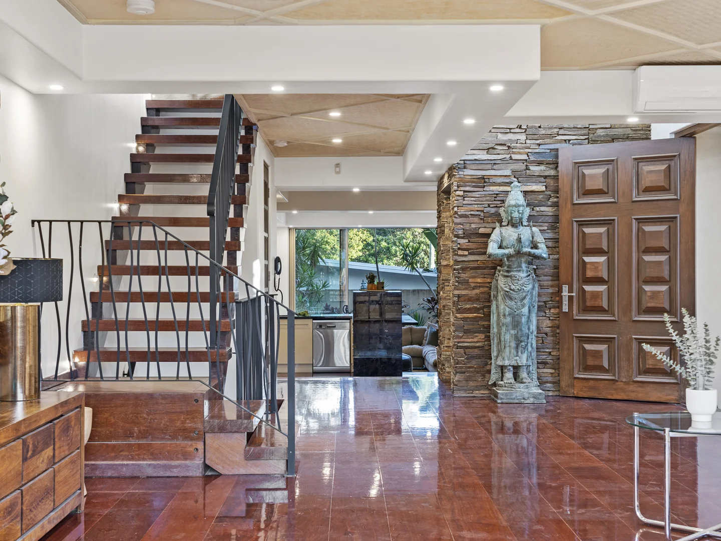 Additional image 9 of 2/42 Cronin Avenue, Main Beach QLD 4217