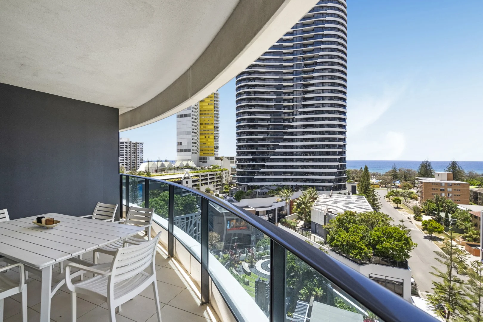 20809/21 Elizabeth Avenue, Broadbeach QLD 4218
