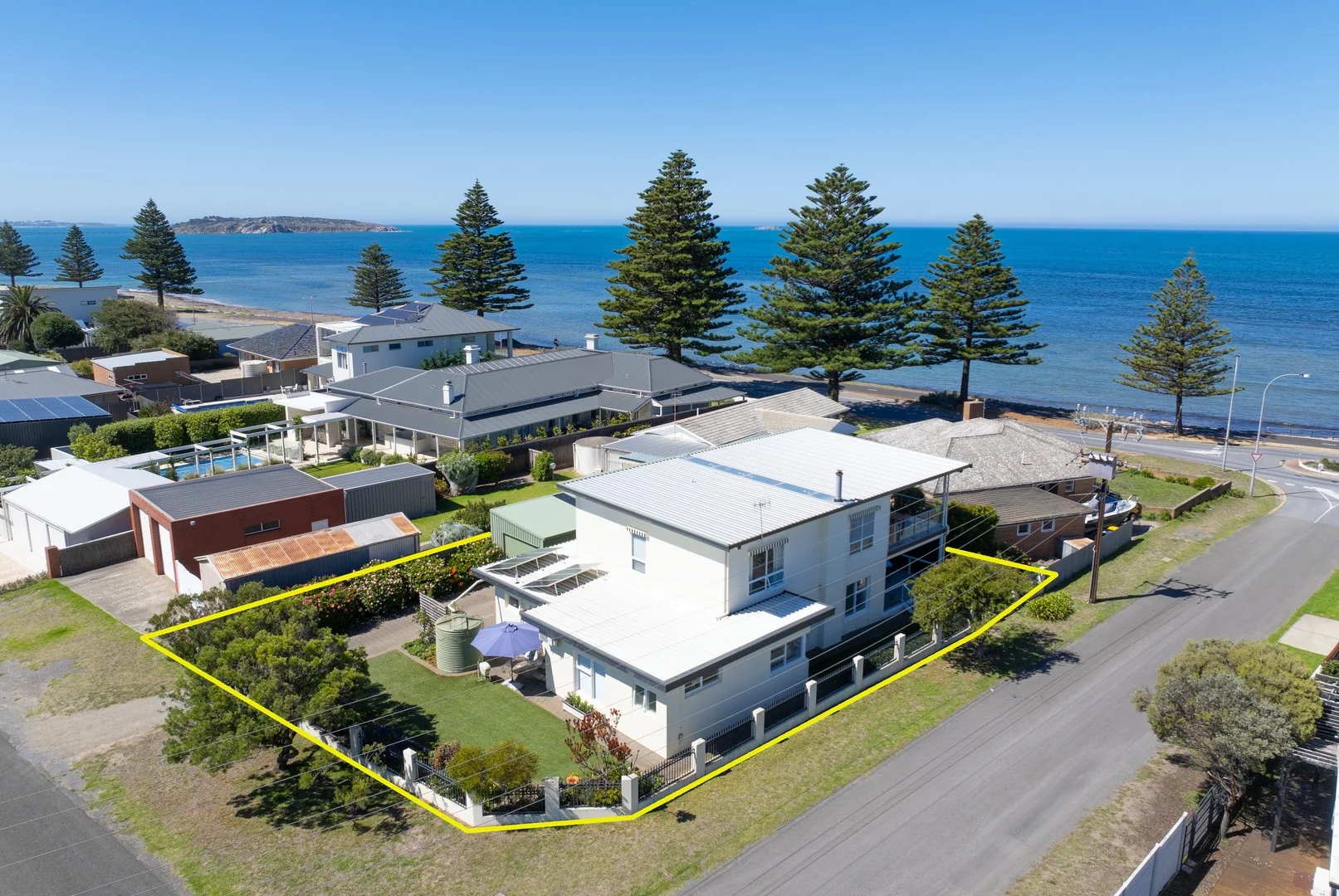 2 Charles St, Encounter Bay SA 5211