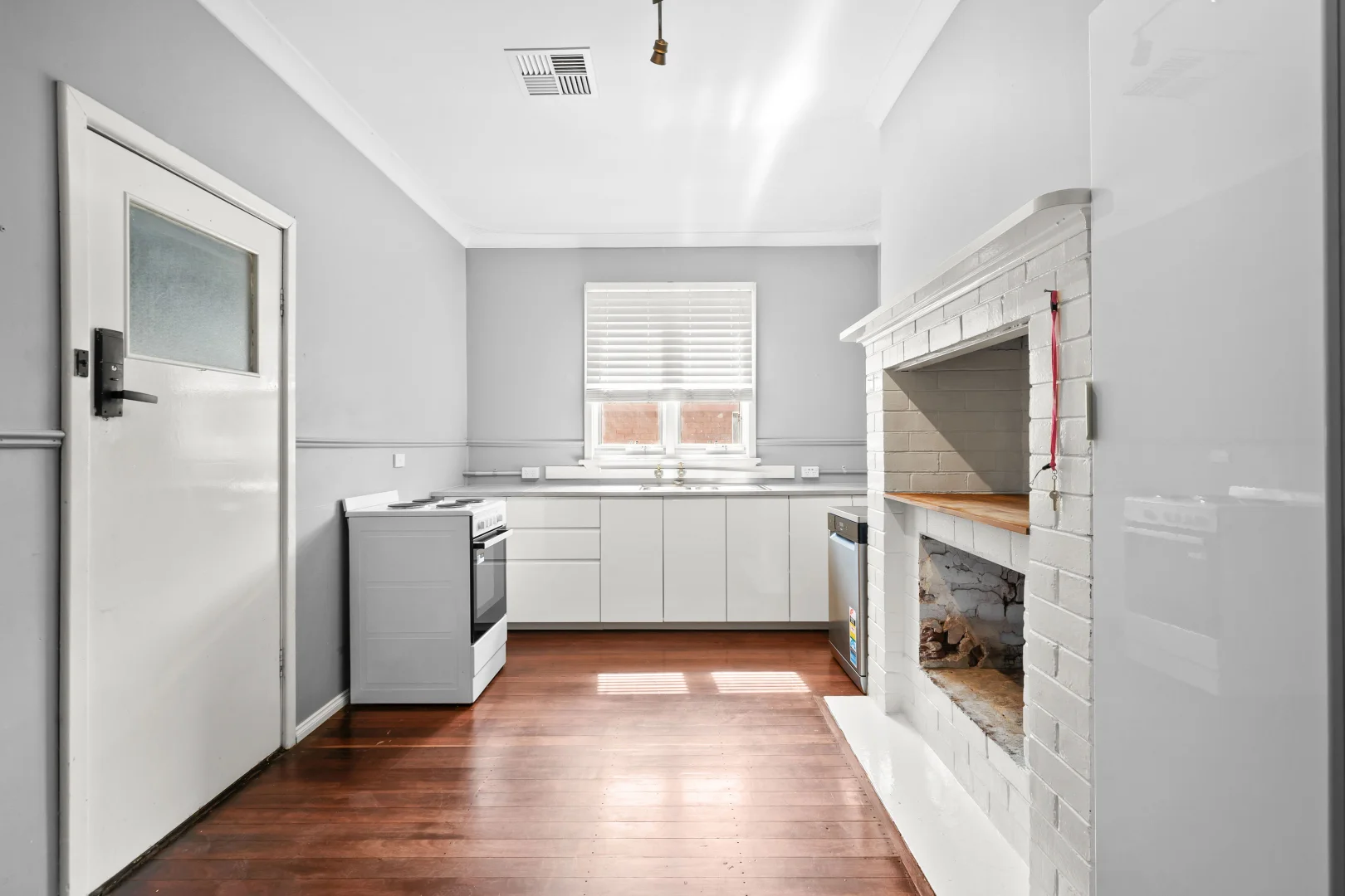 Additional image 11 of 44 McLarty Street, Dwellingup WA 6213