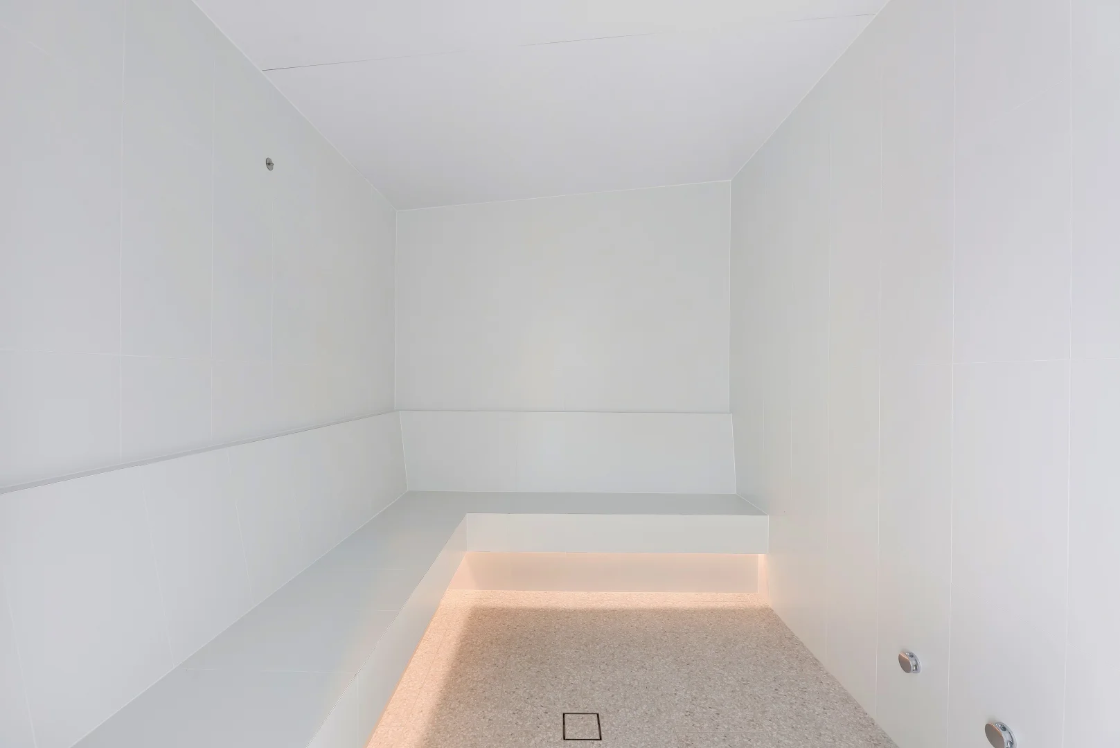 Additional image 26 of 902/180 Marine Parade, Labrador QLD 4215