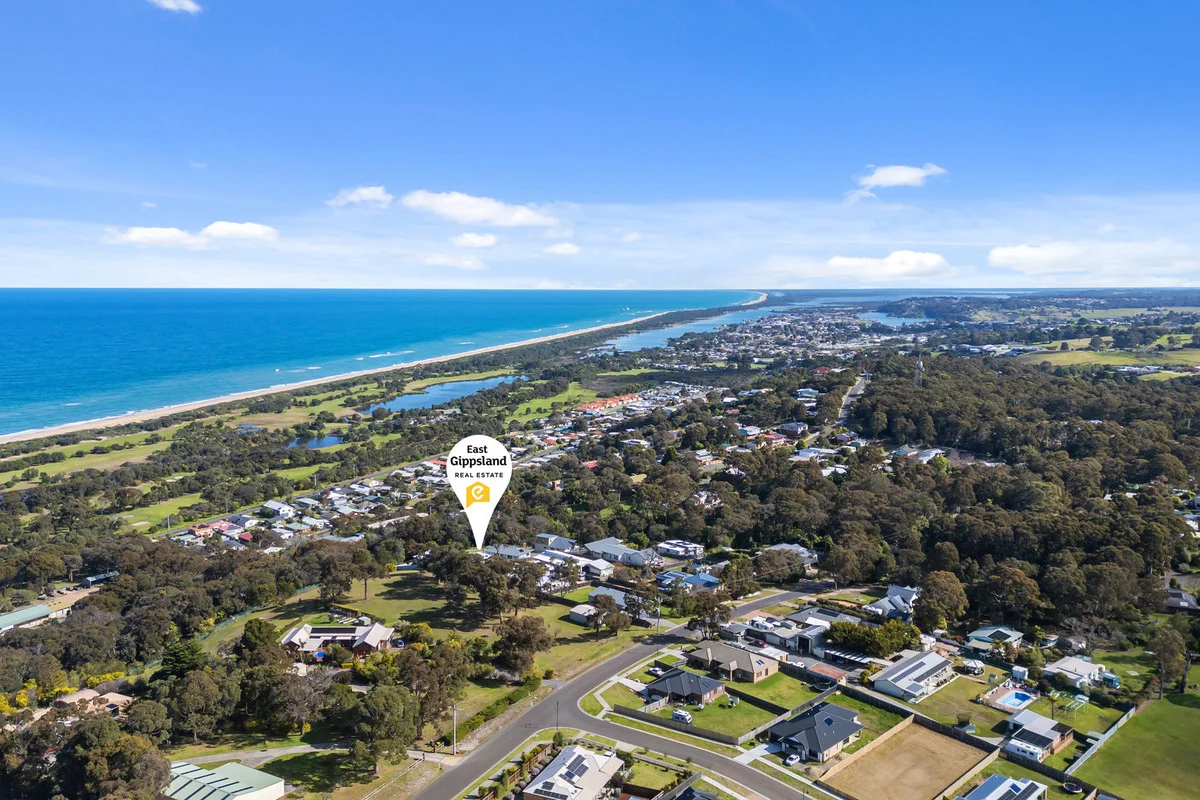 Additional image 7 of 2 Alieca Rise, Lakes Entrance VIC 3909
