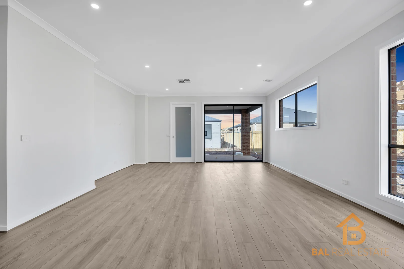 Additional image 15 of 8 Cinnamon Circuit, Fraser Rise VIC 3336