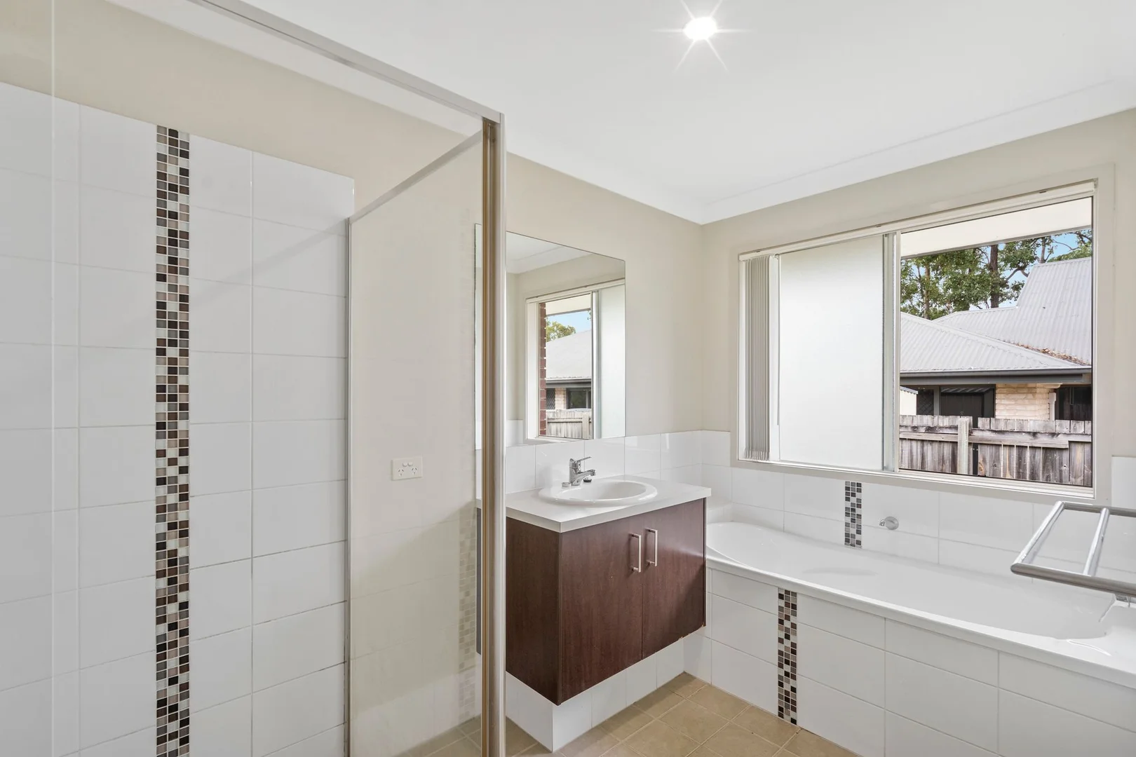 Additional image 14 of 42 Lilley Terrace, Chuwar QLD 4306