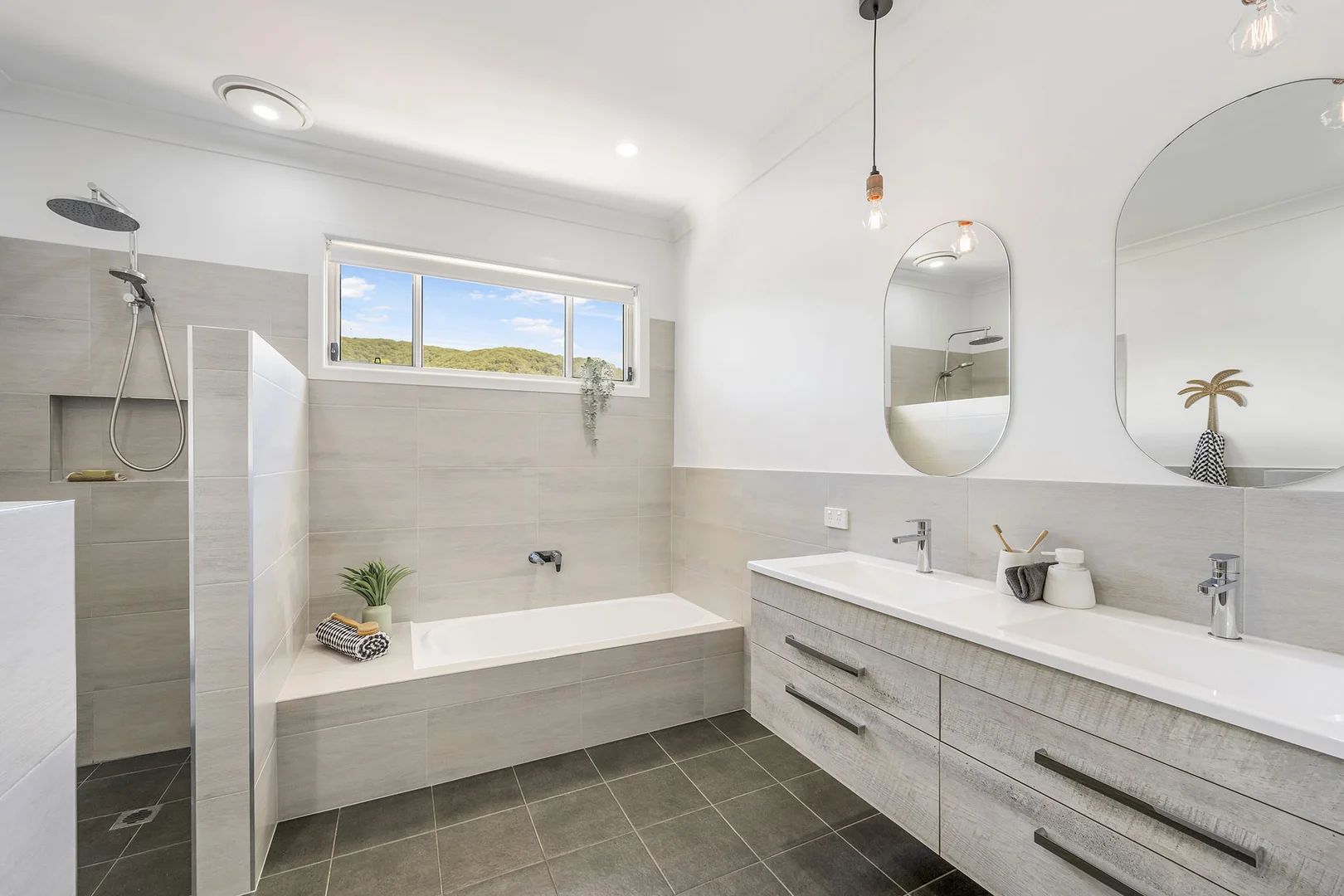 Additional image 19 of 496 Ocean Drive, Laurieton NSW 2443