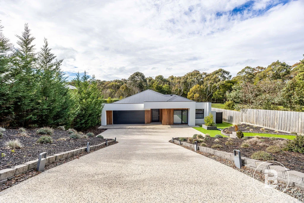 Additional image 2 of 37 Hermitage Avenue, Mount Clear VIC 3350