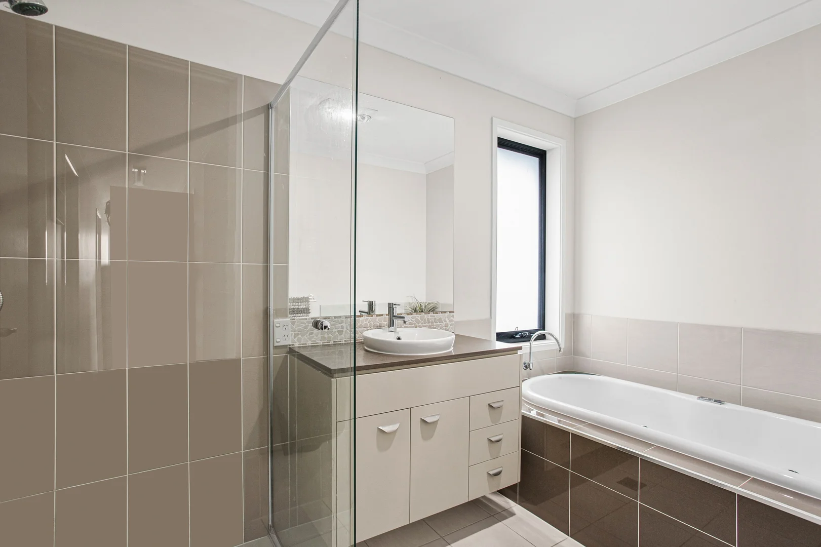 Additional image 7 of 31 Bayview Avenue, Haywards Bay NSW 2530