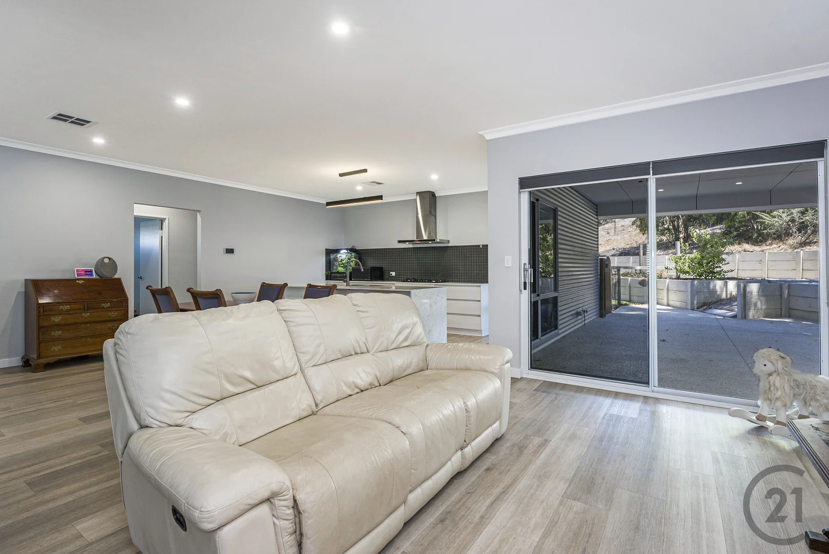 Additional image 8 of 71 Jinatong Loop, Dawesville WA 6211