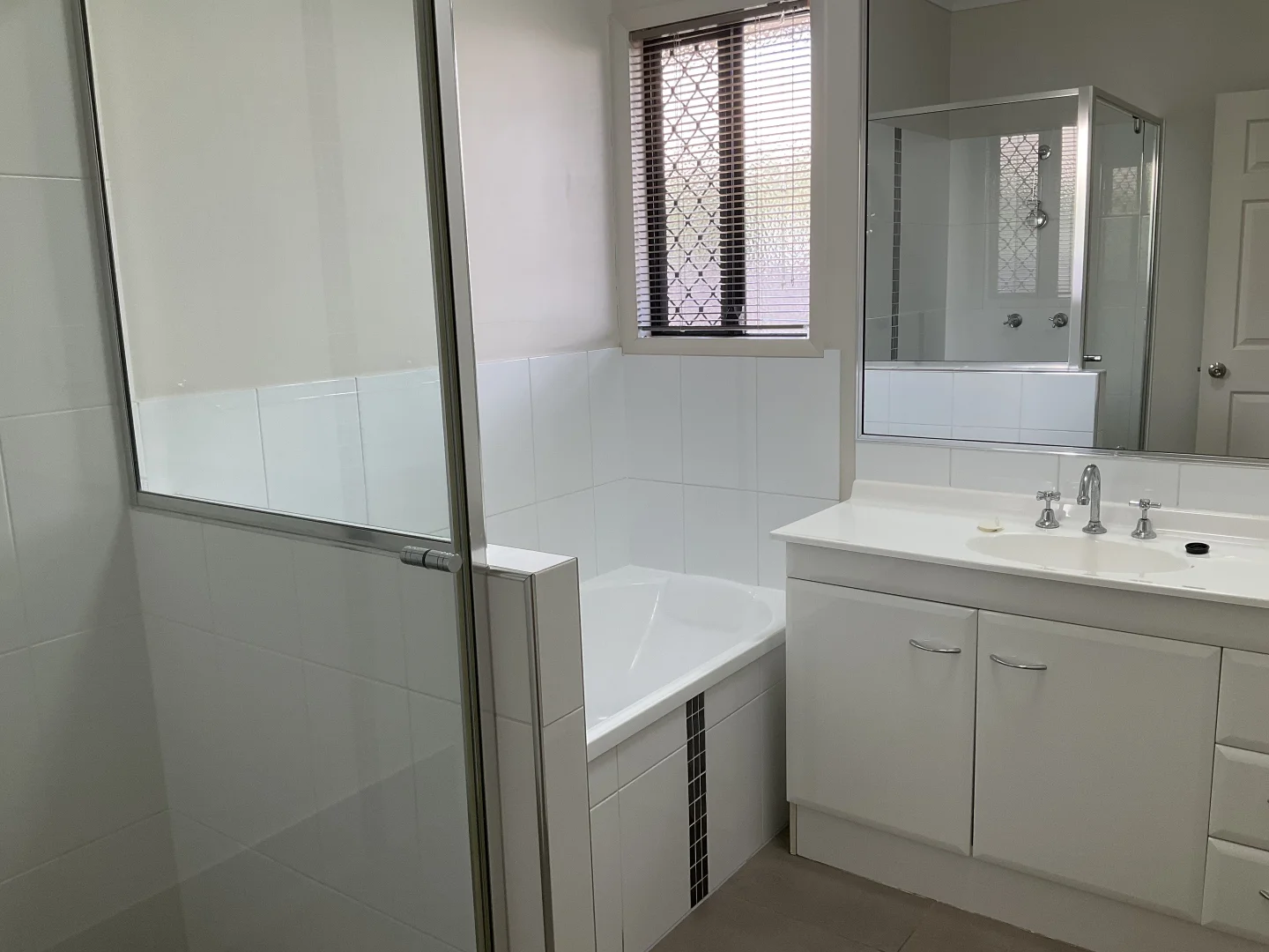 Additional image 11 of Burdell QLD 4818